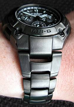 Review of the Casio MRG-7500BJ-1AJF - WatchReport.com