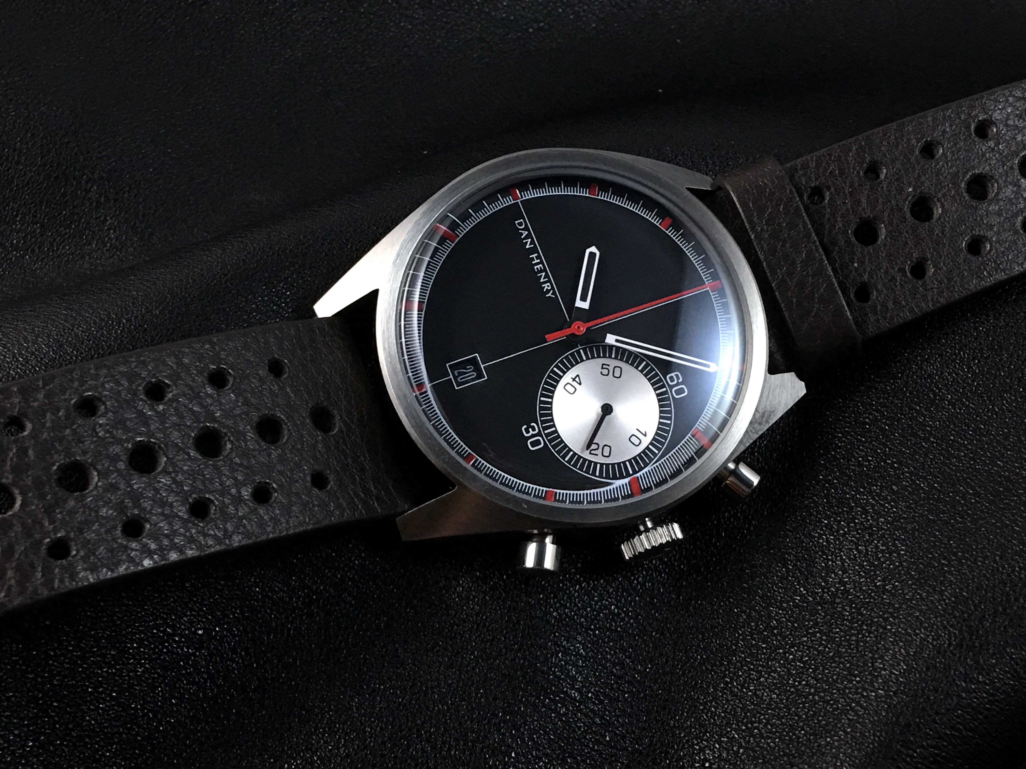 Dan Henry 1968 Watch Review WatchReport