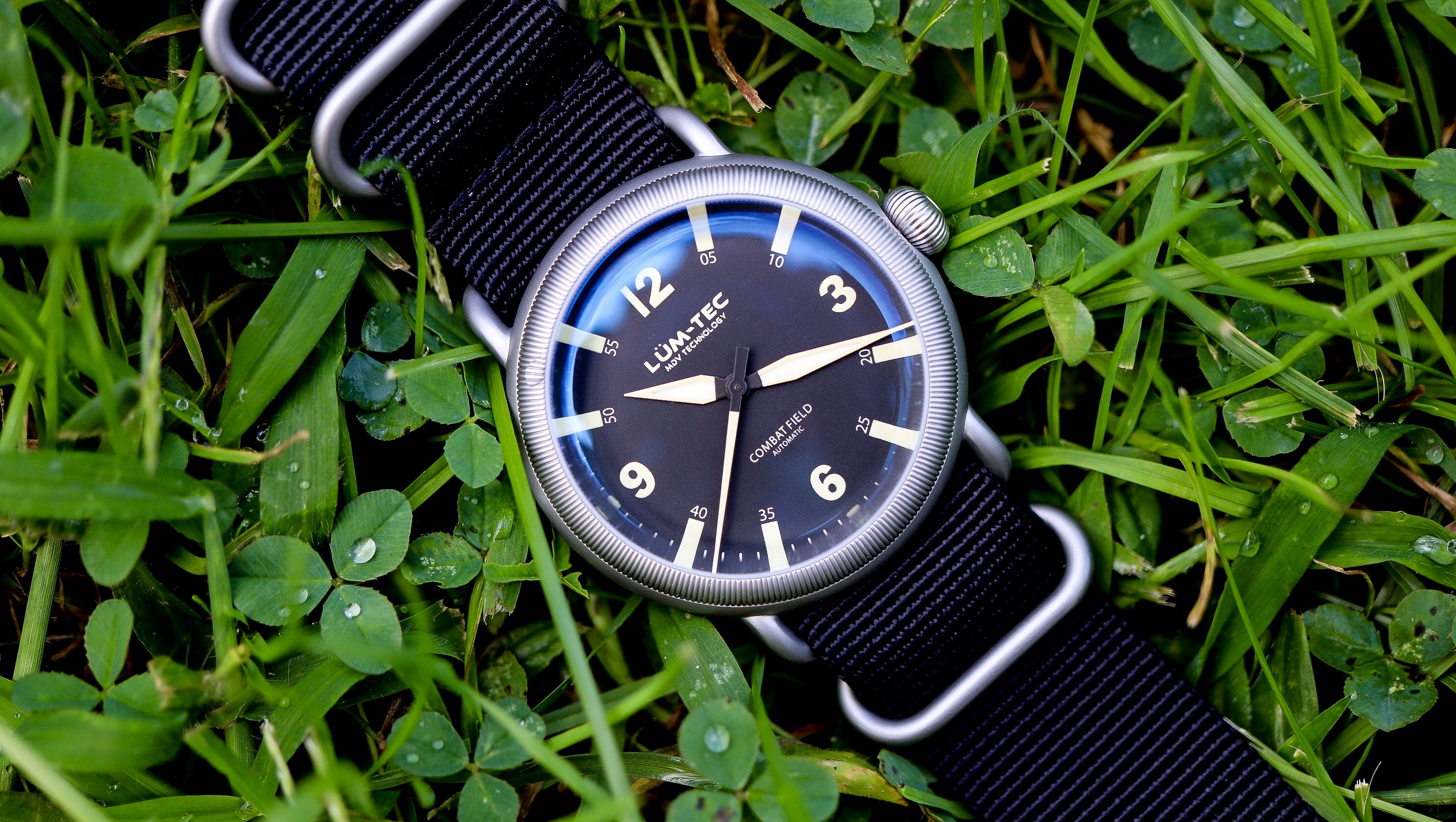 Lum tec field watch deals