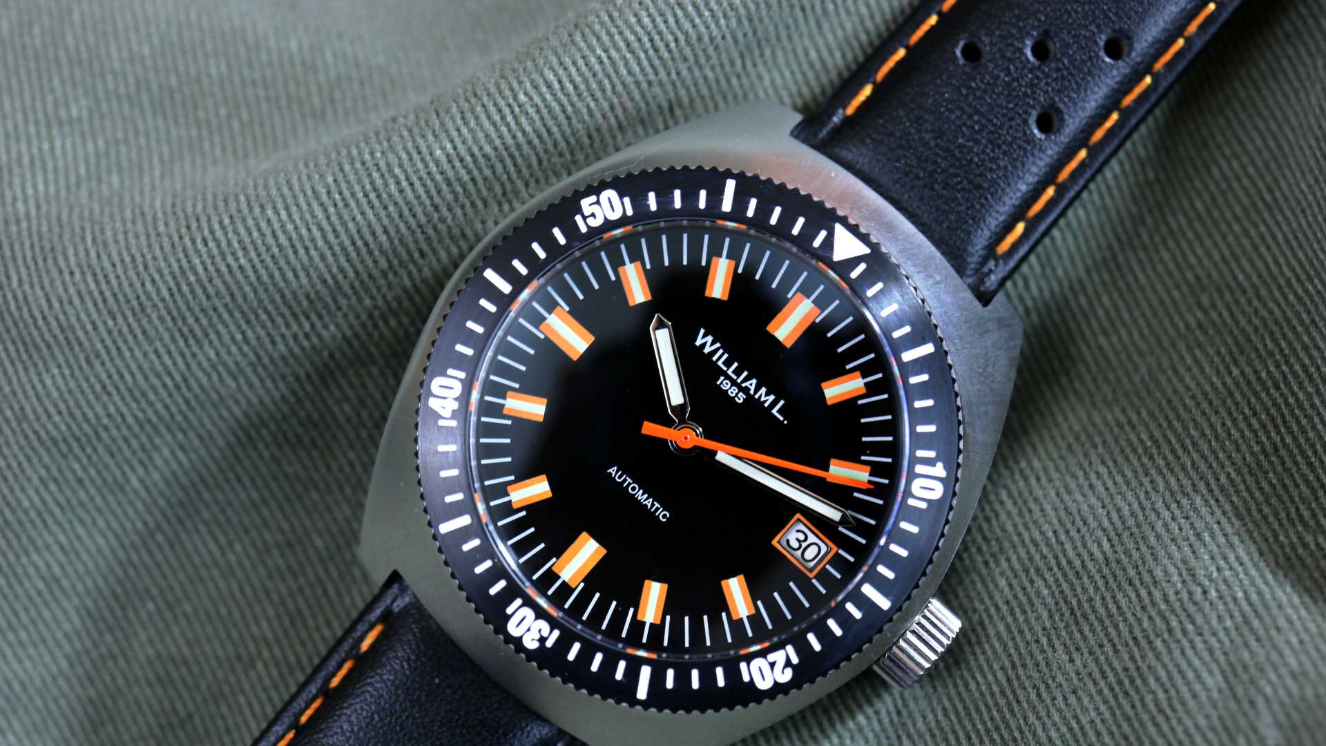 William L. 1985 Vintage Diver