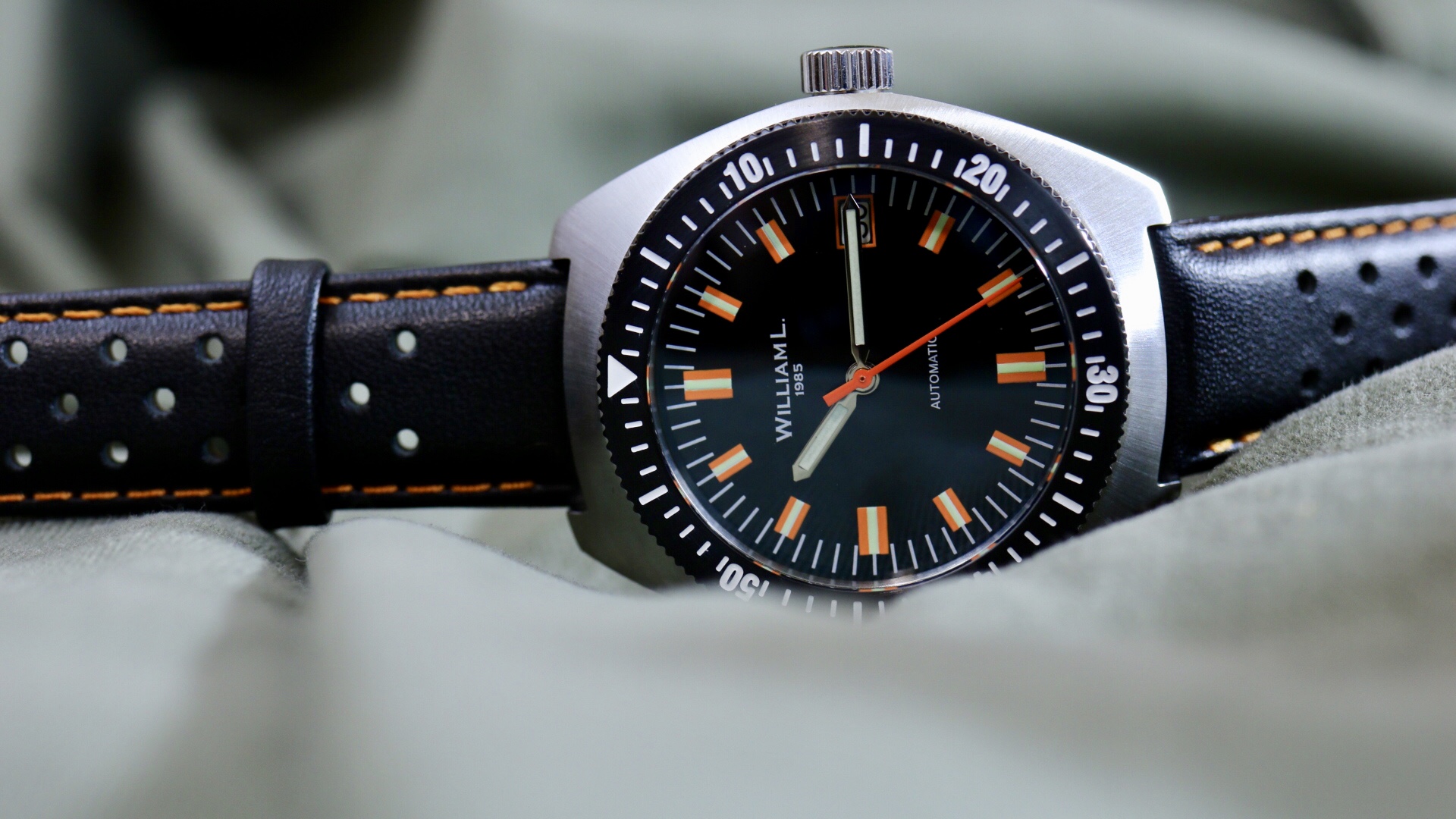 William L. 1985 Vintage Diver