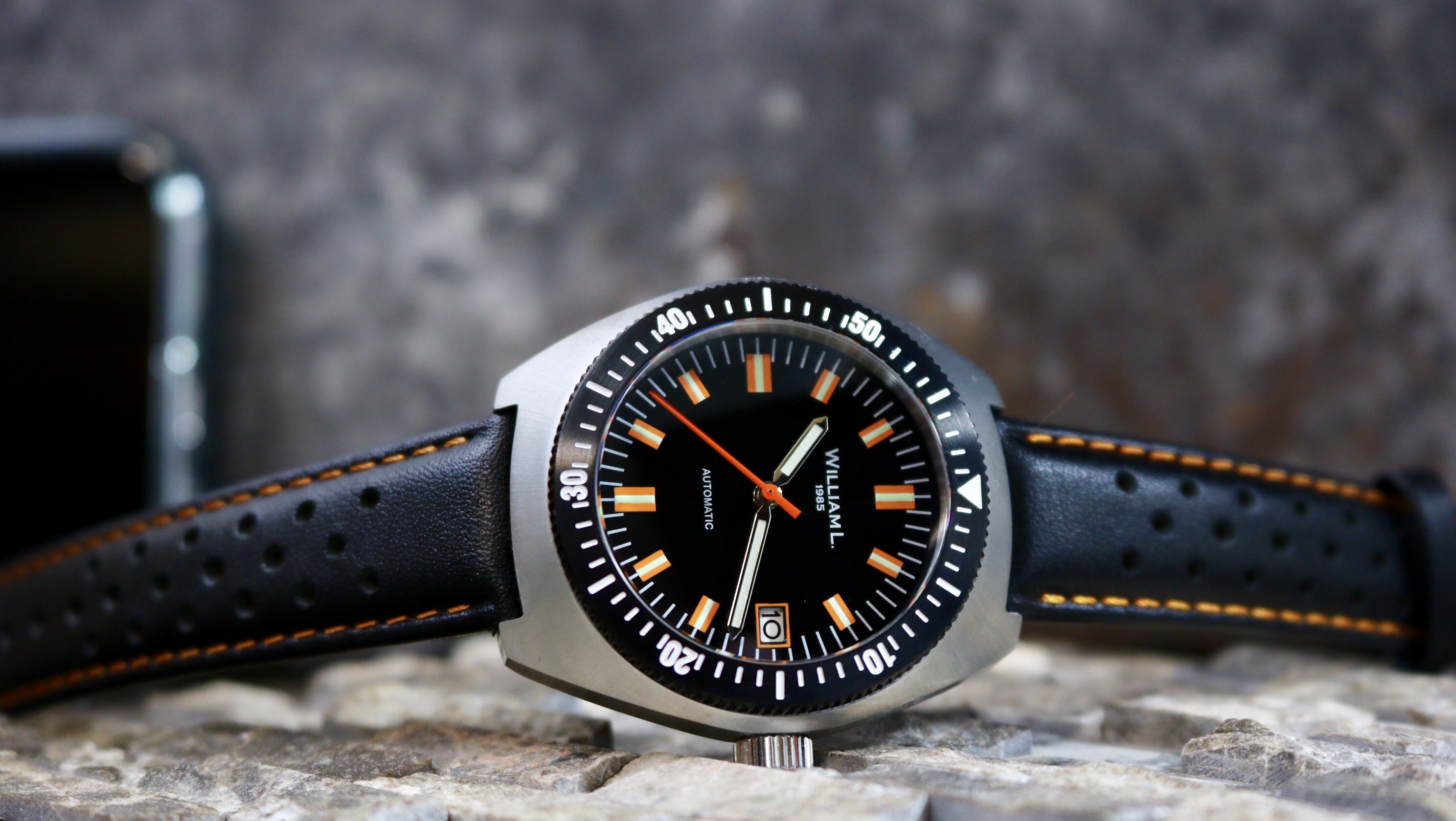 William L. 1985 Vintage Diver