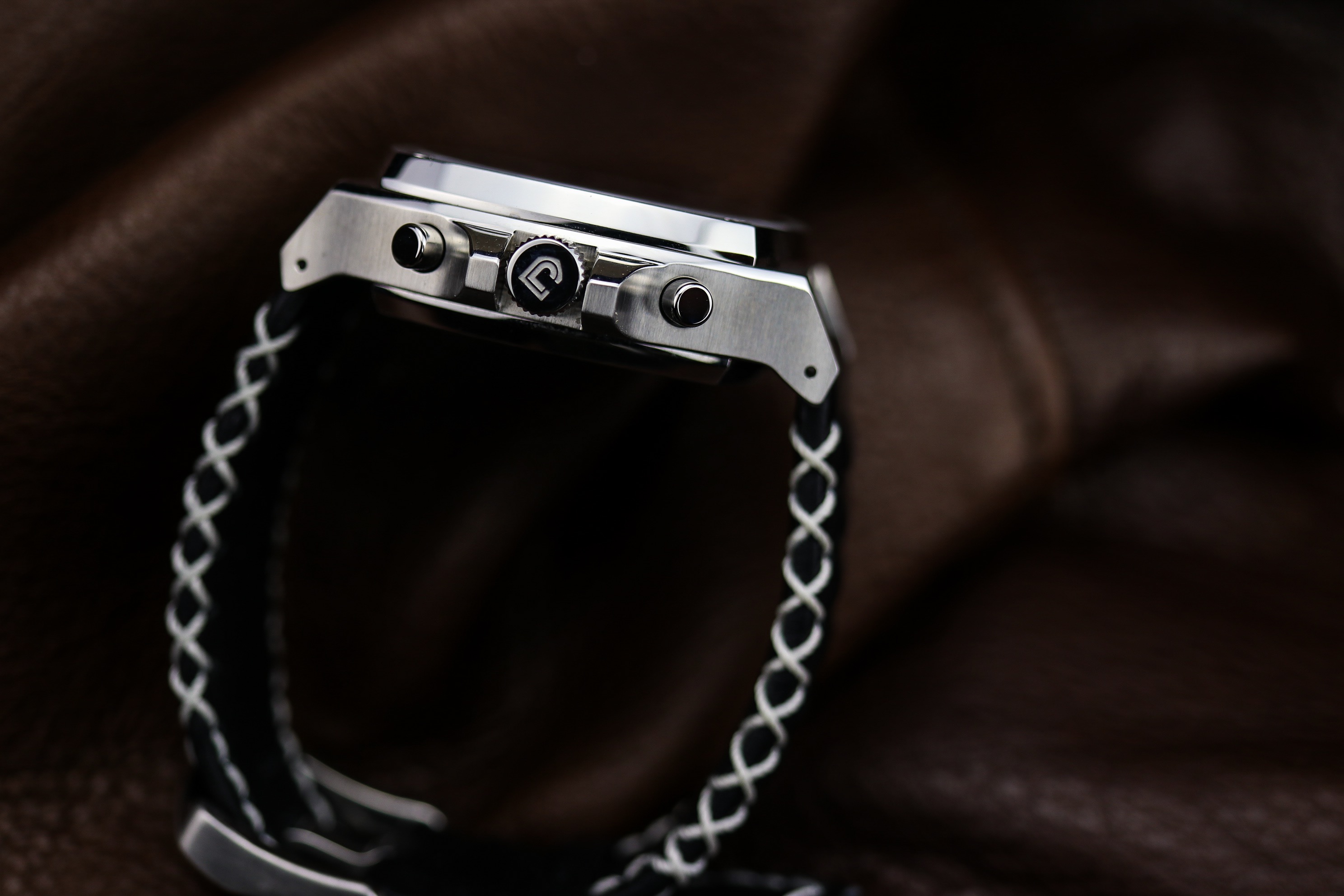 Jubileon Superellipse Chronograph Watcha Edition