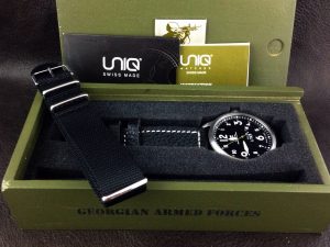 UNIQ-gaf44-watch