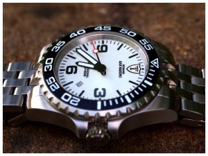 DETOMASO-san-Marino-Dive-watch-review