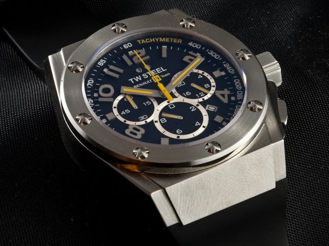 TW Steel TW680 Video Watch Review WatchReport