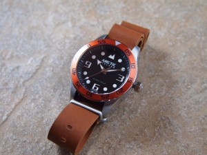 arc-tic_iceland_watch_review