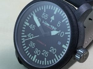 lum_tec_carbon_b24_watch_review