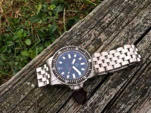 helm_watches_vanuatu_watch_review