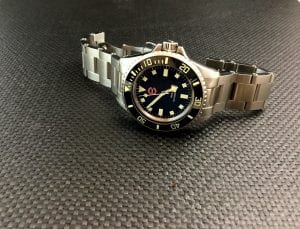 orange-watch-company-OWC-Mil-Sub-watch-review