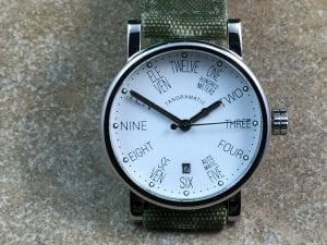 Watch_Review_Tangramatic_39A_Bauhaus