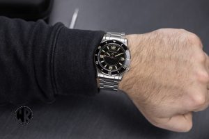 Elliot Brown Bloxworth Heritage Diver